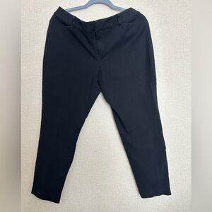 Old Navy Women’s Black Pixie Mid Rise Pants